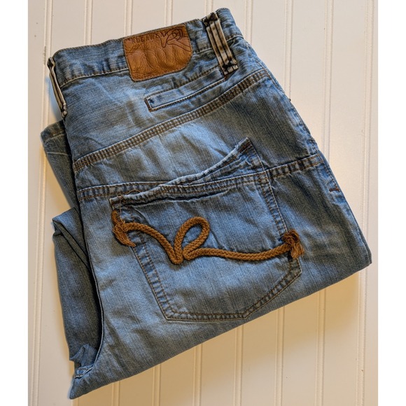 Vintage Roca Wear Jeans Men's 38x33 Baggy Hip Hop Y2K Blue Denim Medium Wash - Picture 1 of 12